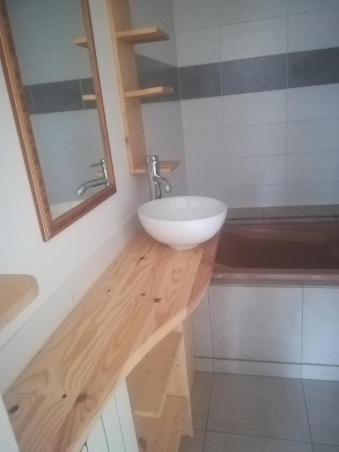 Logement De Plein Pied A Mirecourt Екстериор снимка